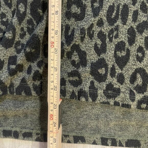 Lucky Brand Printed Brushed Hacci Henley size Large - Picture 8 of 13